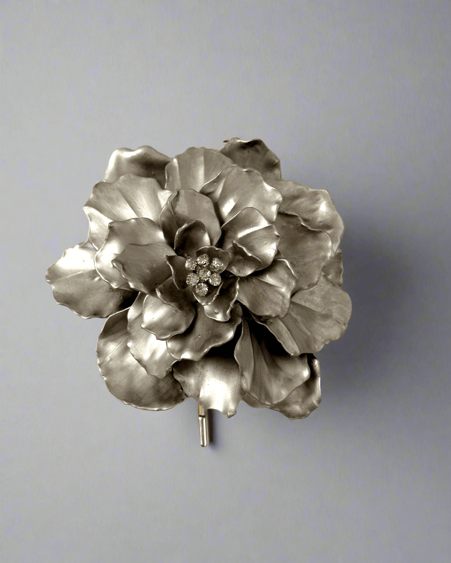 Blume Boutonnière Argentée