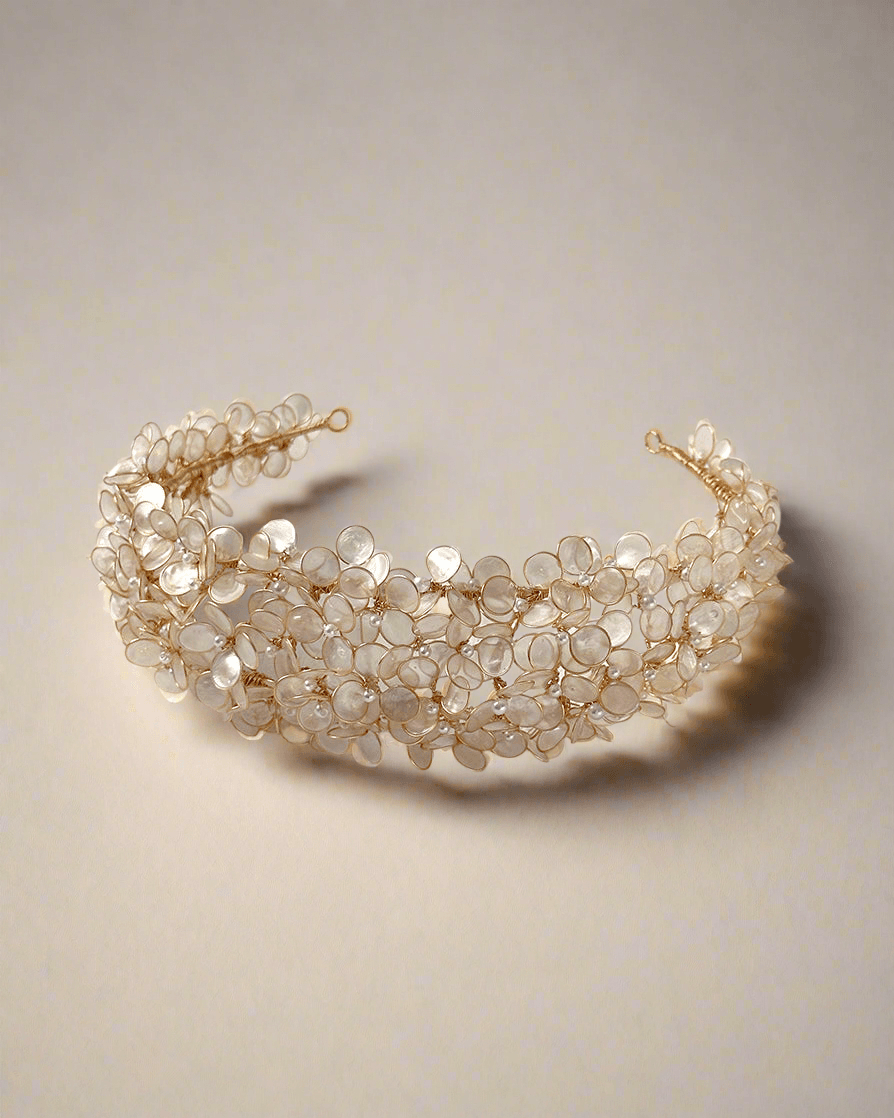 Eiar Crown