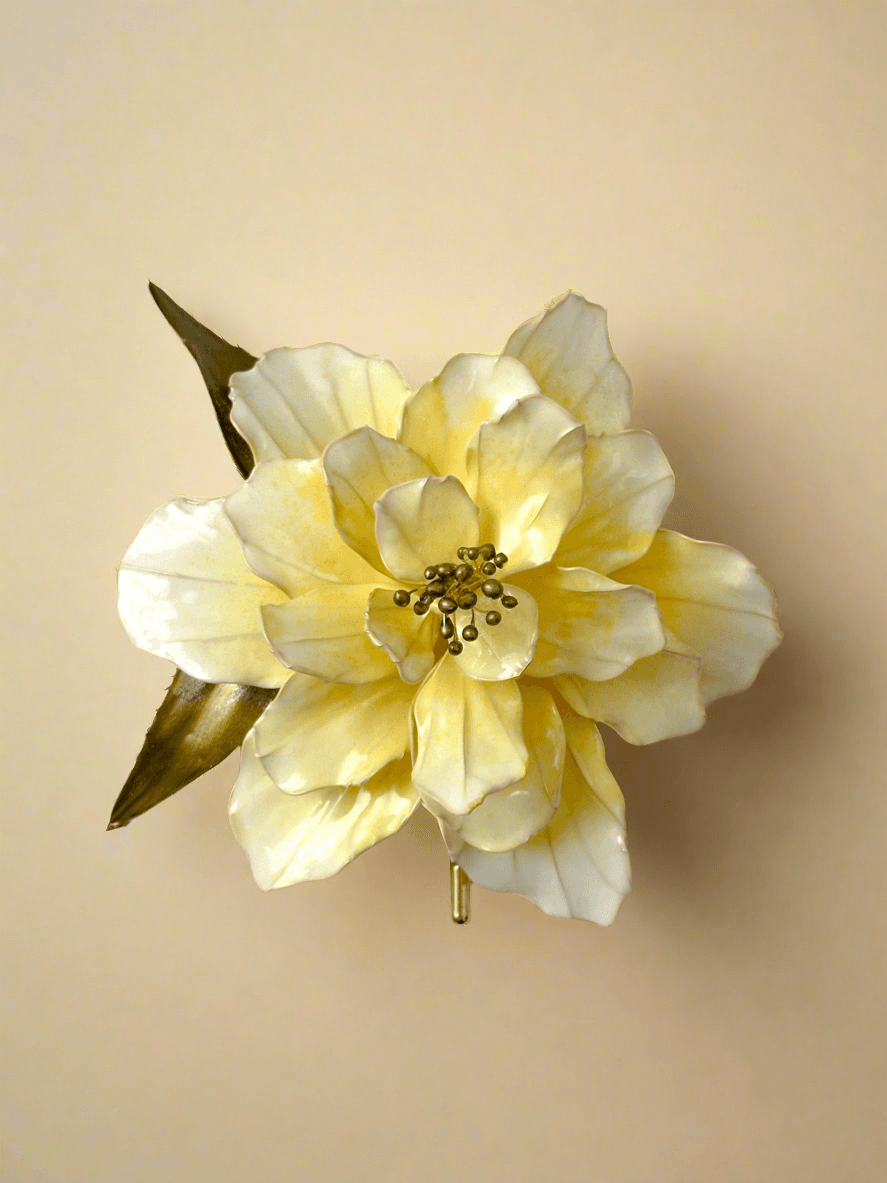 Blume Boutonnière en résine