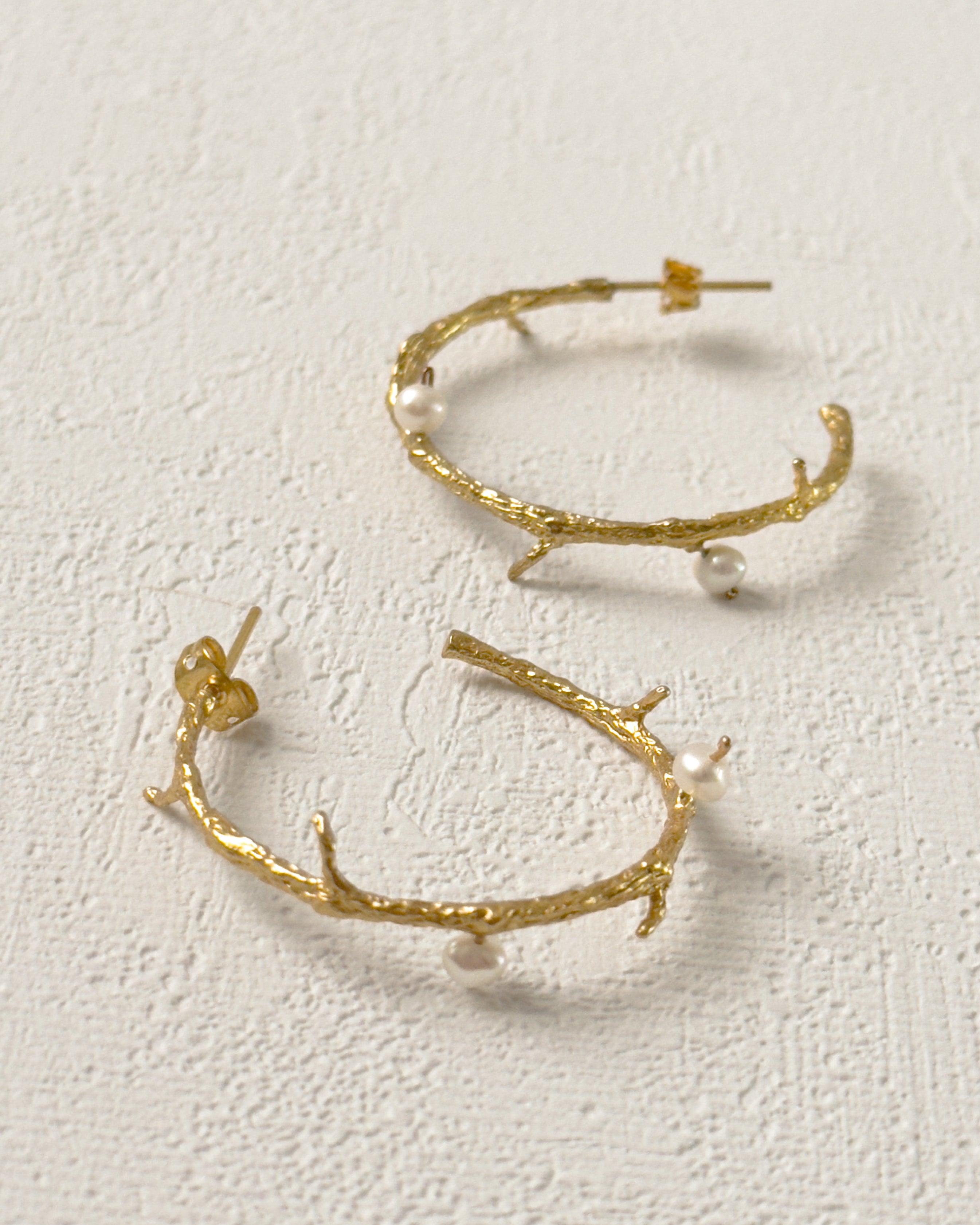 Acacia Créoles - Boucles d’oreilles en perles naturelles & Plaqué or 21C