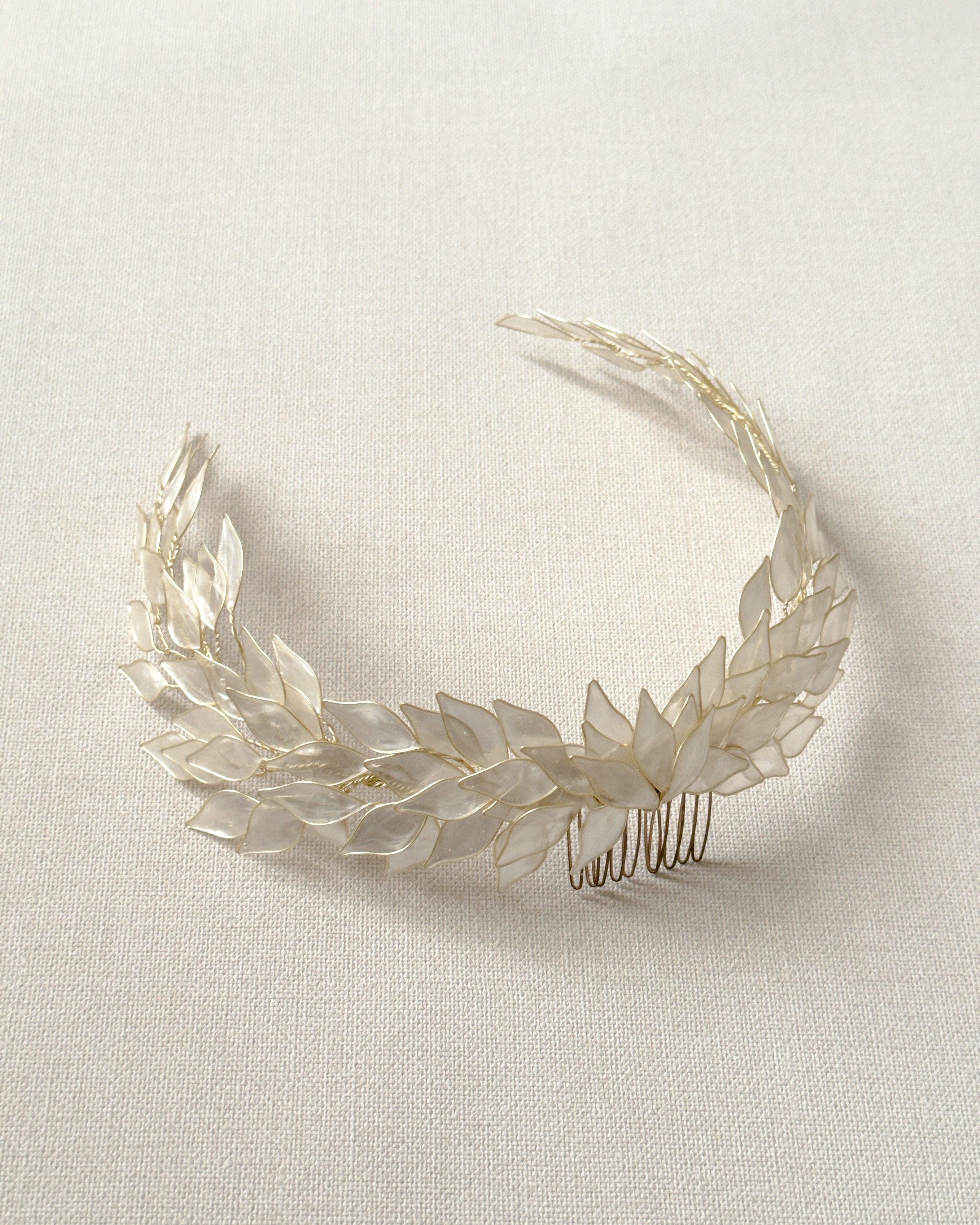 Feather Comb