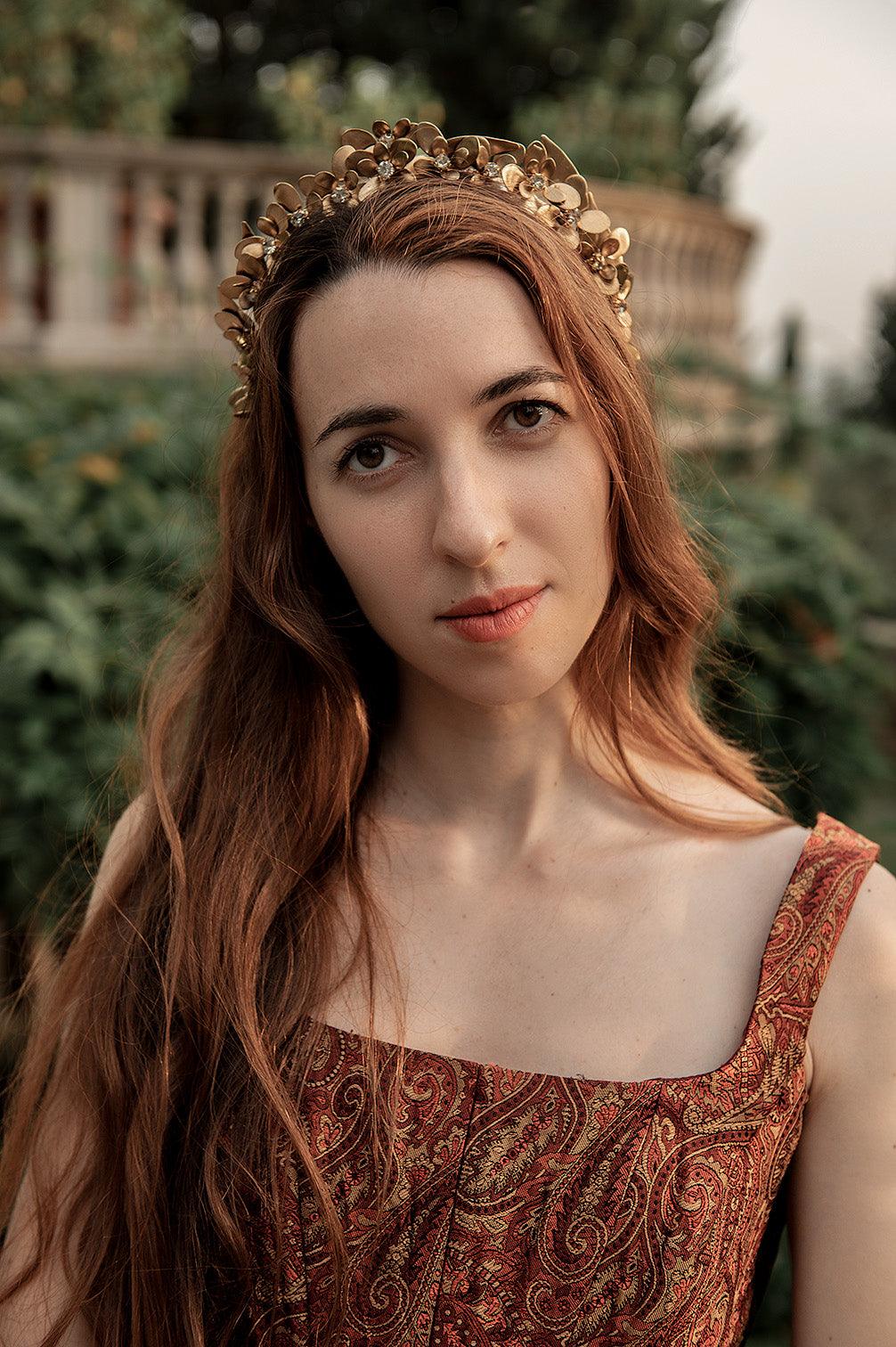 Helen Couronne fleurs en résine