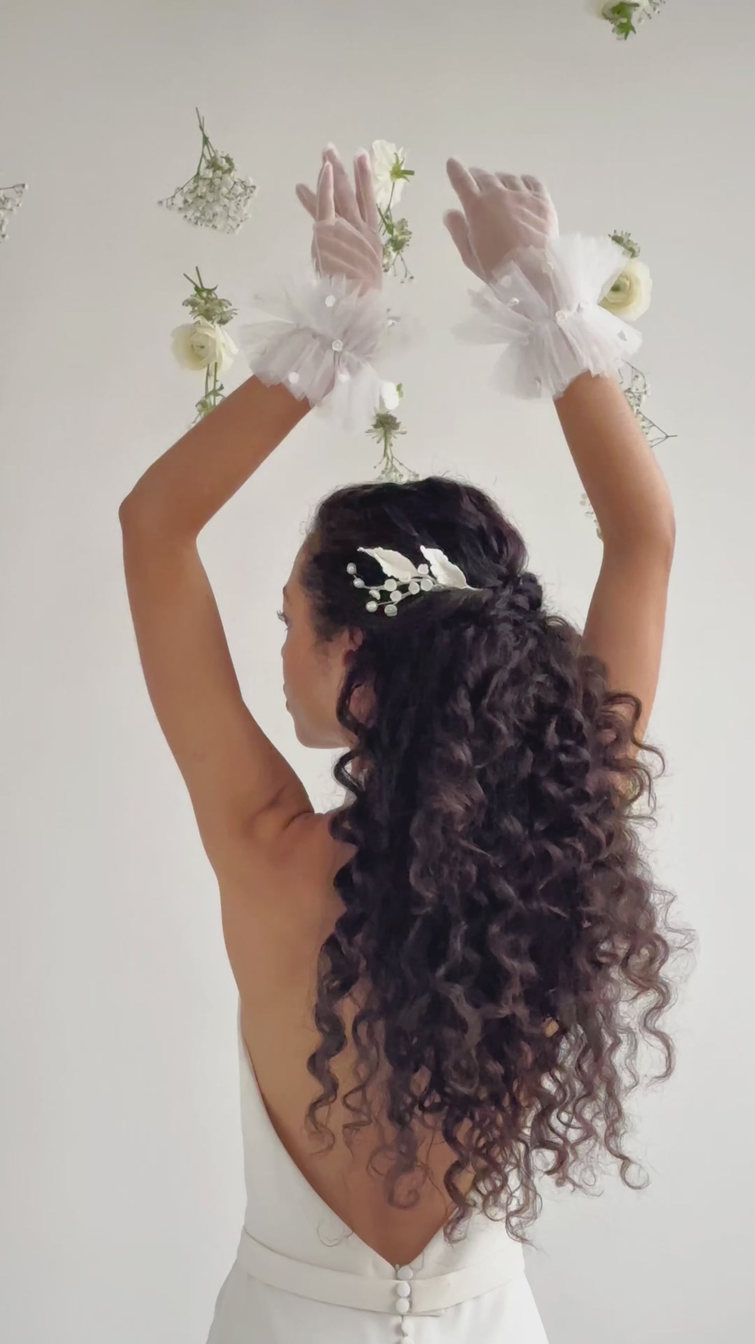 Lily of the Valley Gloves with Ballerina Tulle Cuff