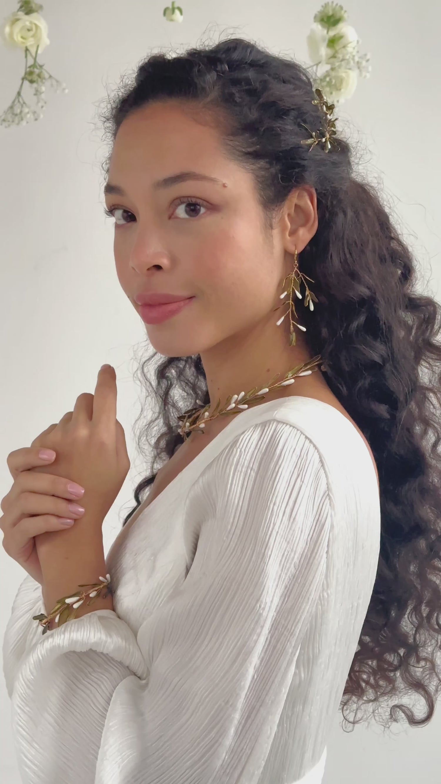 Rosemary Resin and Ceramic Necklace