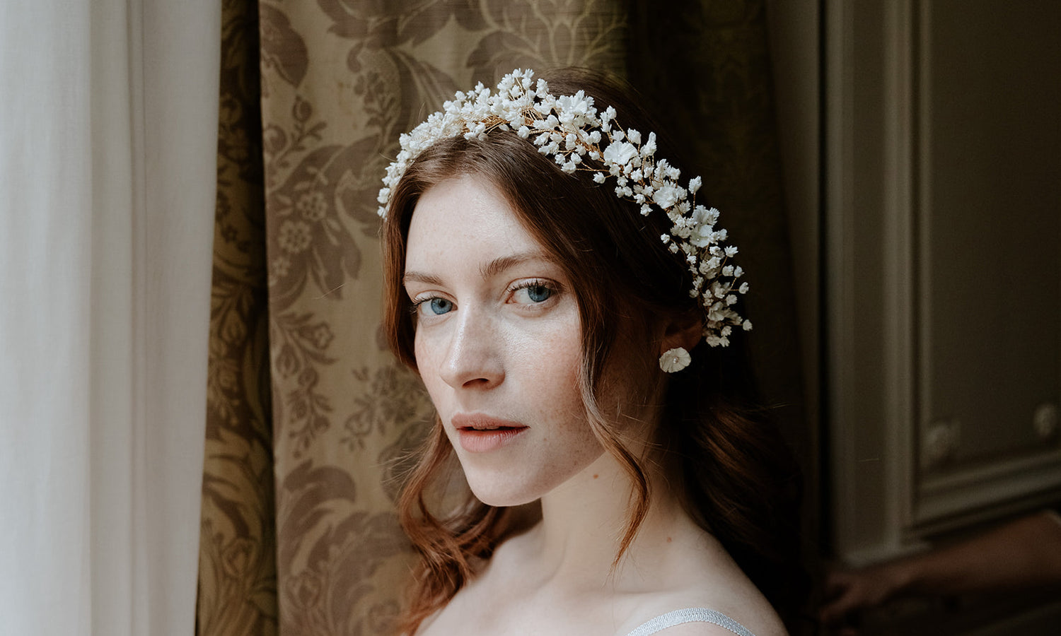 Your Ultimate Guide to Choosing and Wearing Bridal Hair Accessories