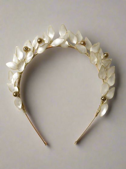 Olea Tiara