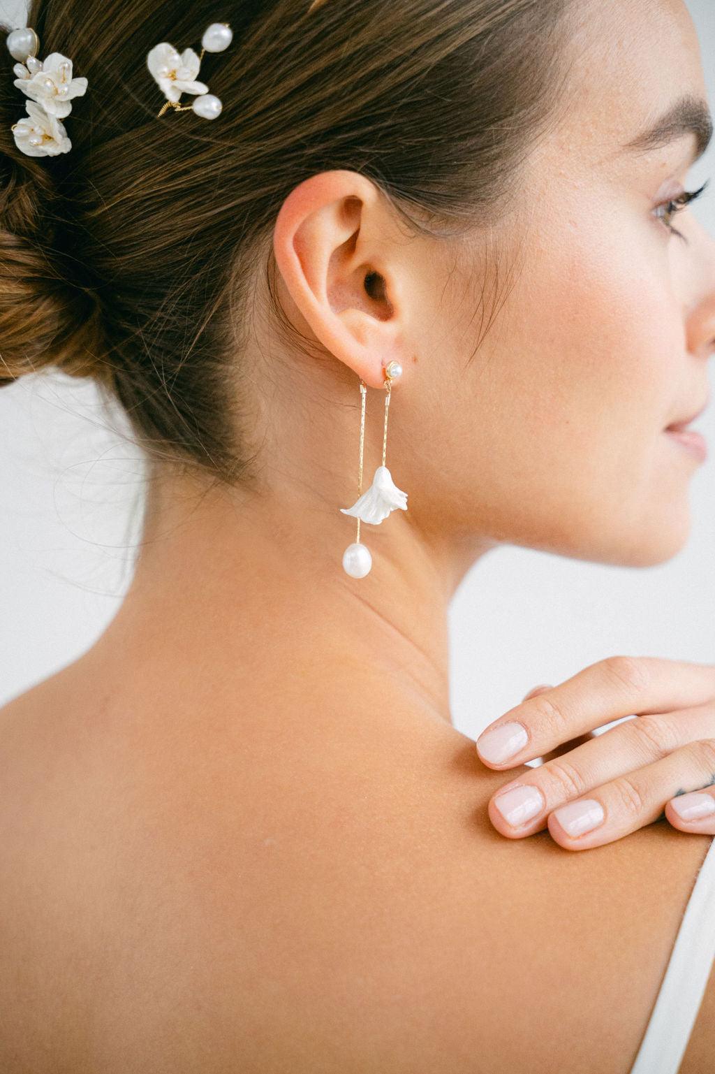 Harmonia 360° - Natural pearl & ceramic dangling earrings