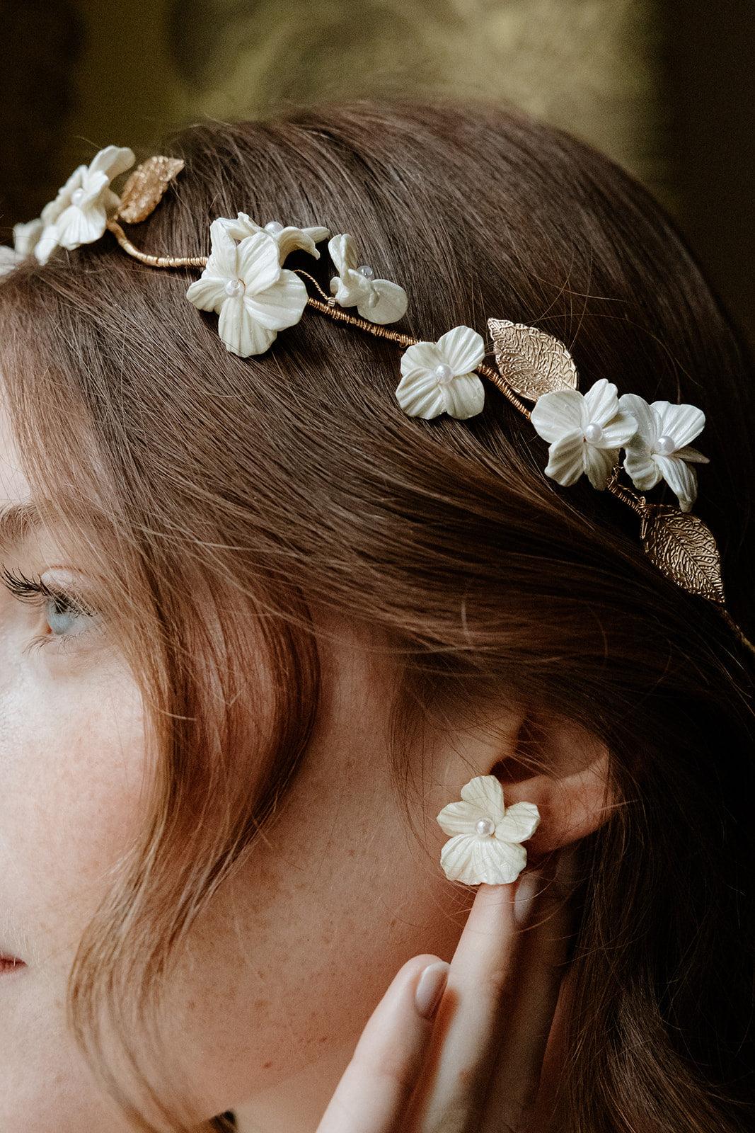 Chloé - Ceramic stud earrings