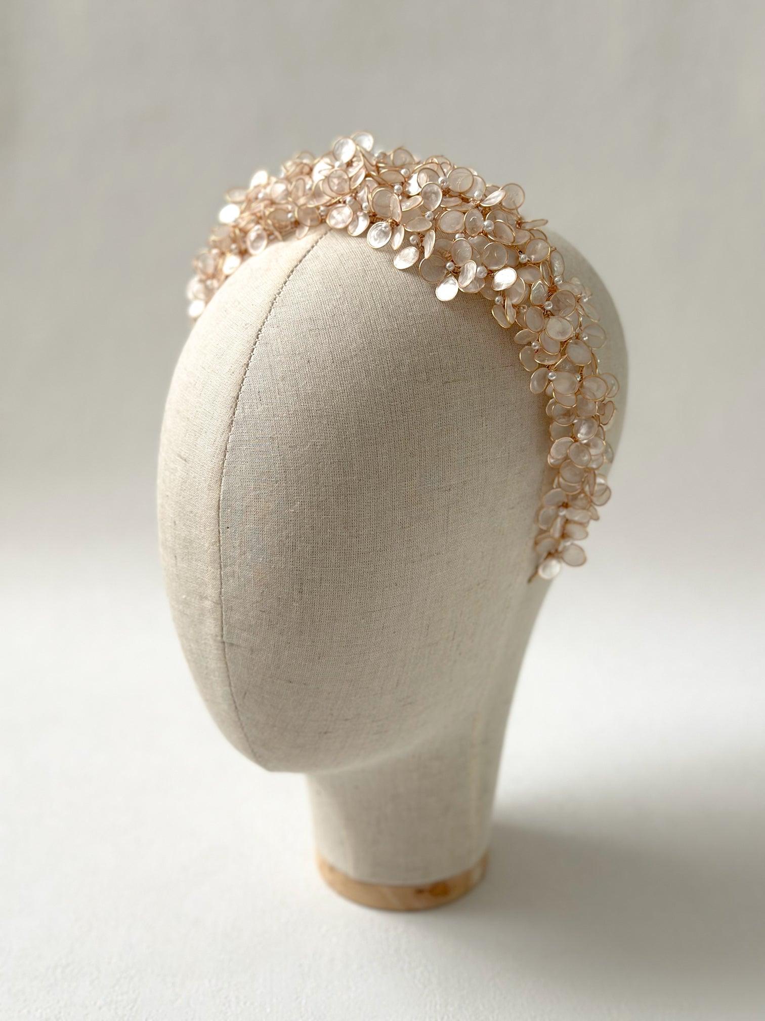 Eiar Crown