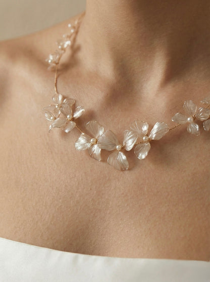 Anthenia Floral Necklace